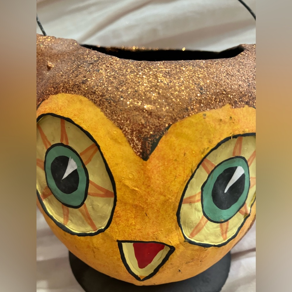 Vintage Inspired Halloween PaperOwl Bucket w/Handle 5”Handpainted with Glitter - Picture 9 of 10